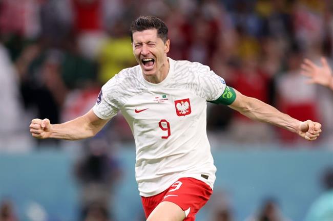 Lewandowski bật khóc sau bàn thắng đầu tiên ở World Cup